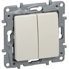 Выключатель Legrand Etika 672302