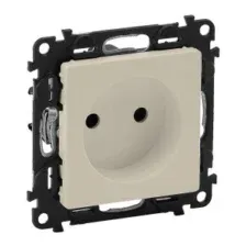 Розетка Legrand Valena Life 753564 (слоновая кость)