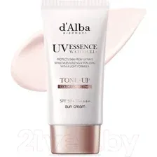 Крем солнцезащитный d'Alba Waterfull Tone-Up Для осветления кожи SPF 50+ PA++++ (50мл)