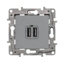 Розетка Legrand Etika 672435
