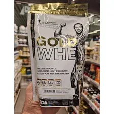 Протеин Сывороточный LEVRONE GOLD WHEY 500 гр. Банан-Персик высококачественный сывороточный протеин, который представляет собой часть престижной линейки спортивного питания GOLD от бренда Kevin Levrone