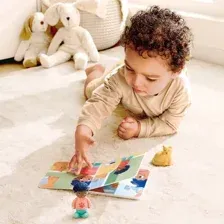 Развивающий игровой набор Hape Мальчик и кошка / E3432_HP