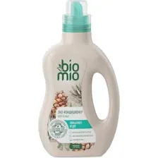 Кондиционер для белья BioMio Эвкалипт и кедр (800мл)