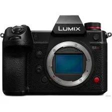 Беззеркальный фотоаппарат Panasonic Lumix DC-S1H Body
