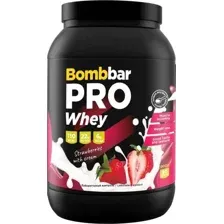 Протеин сывороточный (концентрат) Bombbar Whey Protein Pro (900 г, клубника со сливками)