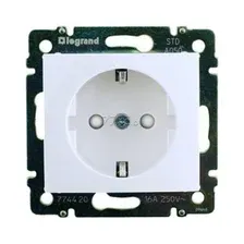 Розетка Legrand Valena 694269