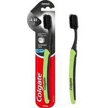 Зубная щетка Colgate с древесным углем, 1+1, мягкая
