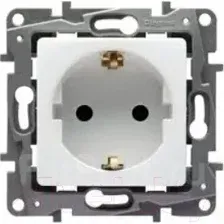 Розетка Legrand Etika 672222 (белый)