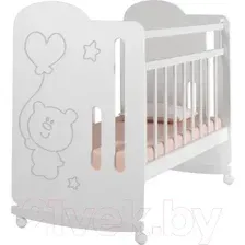 Детская кроватка VDK Sweet Bear колесо-качалка (белый)