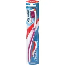 Зубная щетка Aquafresh All-in-One Protection