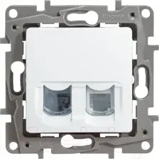 Розетка Legrand Etika 672252