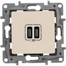 Розетка Legrand Etika 672335 (слоновая кость)