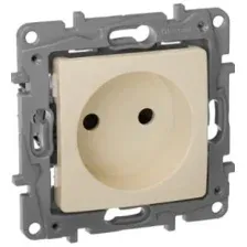 Розетка Legrand Etika 672334