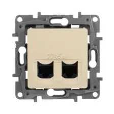 Розетка Legrand Etika 672355