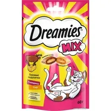 Лакомство для кошек Dreamies лакомые подушечки Mix с говядиной и сыром 60 г