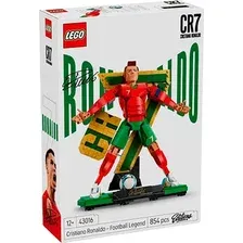 Конструктор LEGO Editions 43016 Криштиану Роналду – легенда футбола