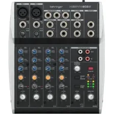 Микшерный пульт Behringer Xenyx 802S