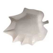 Блюдо фарфоровое "Лист" 30*26*3,5 см