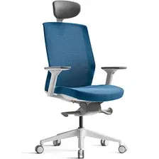 Офисное кресло Bestuhl J1 White Pl с подголовником (голубой)