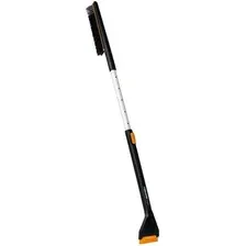 Щетка-скребок Fiskars 1078493