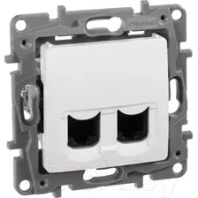 Розетка Legrand Etika 672254(белый)