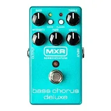 Гитарная педаль MXR M83 Bass Chorus Deluxe