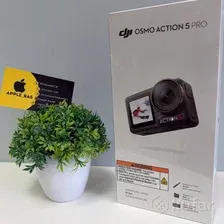 Экшен-камера DJI Osmo Action 5 Pro Adventure Combo