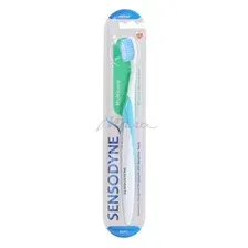 Щетка зубная SENSODYNE Multicare