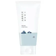 Мягкая пенка для умывания с морской водой Round Lab 1025 Dokdo Cleanser 150 мл