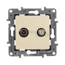 Розетка Legrand Etika 672357