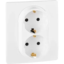 Розетка Legrand Etika 672272 (белый)