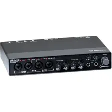  Steinberg UR44C