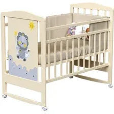 Классическая детская кроватка VDK Happy Lion колесо-качалка (слоновая кость)