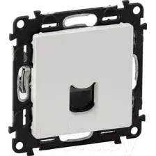 Розетка Legrand Valena Life 753440 (белый)