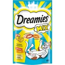 Лакомство для кошек Dreamies лакомые подушечки Mix с лососем и сыром 60 г