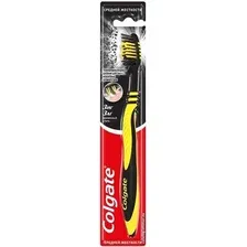 Зубная щетка Colgate ЗигЗаг с древесным углем (1 шт)