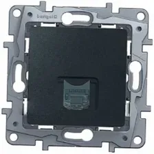 Розетка Legrand Etika 672640