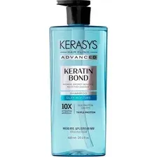 Шампунь для волос KeraSys Hair Clinic Шелк и сияние бессульфатный (400мл)