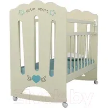 Детская кроватка VDK Little Heart колесо-качалка (слоновая кость)