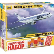Сборная модель Звезда Пассажирский авиалайнер Боинг 737-800 / 7019П