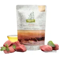 Пресервы Isegrim Adult Fields с кониной, овощами и льняным маслом 410 г
