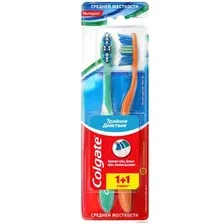 Набор зубных щеток Colgate Тройное действие (2 шт)